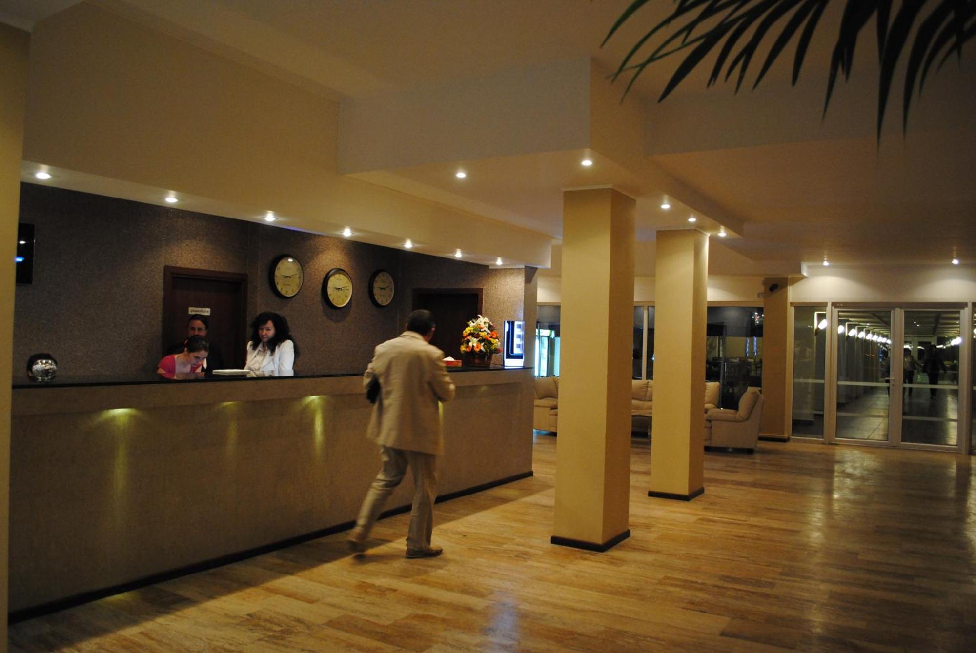Complex Mediteranean Mamaia Luaran gambar